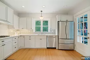 141 West End Ave, Ridgewood, NJ 07450 - Photo 13