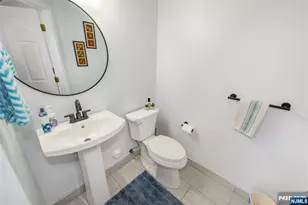 28 George Russell Way 14, Clifton, NJ 07013 - Photo 11