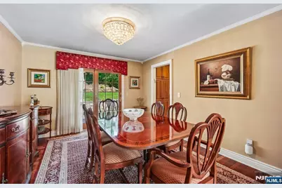 17 Stonewall Drive, Livingston, NJ 07039 - Photo 7