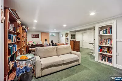 17 Stonewall Drive, Livingston, NJ 07039 - Photo 25