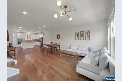 12 Litchfield Lane, Fair Lawn, NJ 07410 - Photo 17