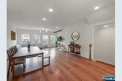 12 Litchfield Lane, Fair Lawn, NJ 07410 - Photo 19