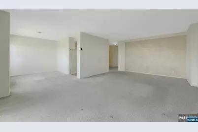2000 Linwood Avenue 15 H #15 H, Fort Lee, NJ 07024 - Photo 19