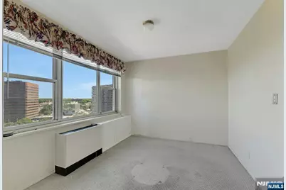 2000 Linwood Avenue 15 H #15 H, Fort Lee, NJ 07024 - Photo 21