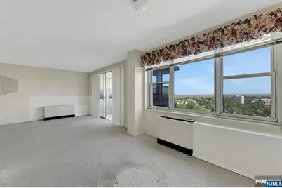 2000 Linwood Avenue 15 H #15 H, Fort Lee, NJ 07024 - Photo 21