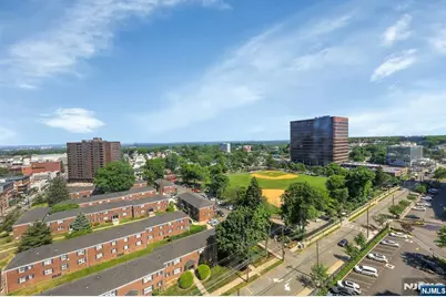 2000 Linwood Avenue 15 H #15 H, Fort Lee, NJ 07024 - Photo 7