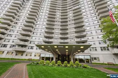 2000 Linwood Avenue 15 H #15 H, Fort Lee, NJ 07024 - Photo 3