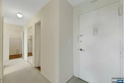 2000 Linwood Avenue 15 H #15 H, Fort Lee, NJ 07024 - Photo 17