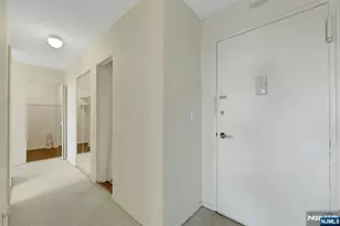 2000 Linwood Ave 15 H, Fort Lee, NJ 07024 - Photo 17