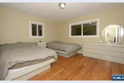 16-26 Alden Terrace, Fair Lawn, NJ 07410 - Photo 11