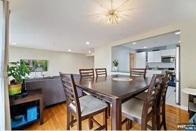 9 Legend Hills Drive, Edgewater, NJ 07020 - Photo 9