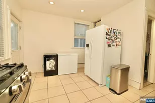 566-568 Highland, Newark, NJ 07104 - Photo 17