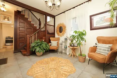 566-568 Highland, Newark, NJ 07104 - Photo 5