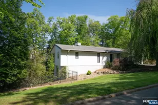 165 Hoover Dr, Cresskill, NJ 07626 - Photo 1