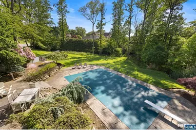 165 Hoover Drive, Cresskill, NJ 07626 - Photo 25
