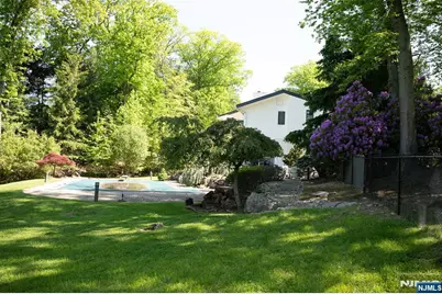 165 Hoover Drive, Cresskill, NJ 07626 - Photo 27