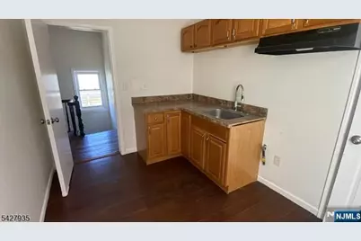 120 7th Street 3 #3, Newark, NJ 07107 - Photo 3