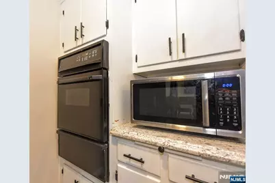 84 Burton Avenue, Hasbrouck Heights, NJ 07604 - Photo 7