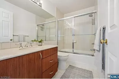32 Kent Drive C0148 #C0148, Roseland, NJ 07068 - Photo 19