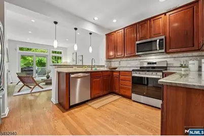 32 Kent Drive C0148 #C0148, Roseland, NJ 07068 - Photo 11