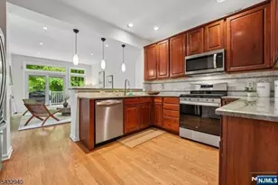 32 Kent Dr C0148, Roseland, NJ 07068 - Photo 11