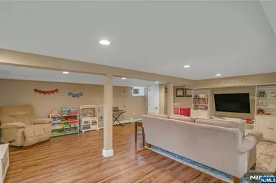 48 Harrison Avenue, Waldwick, NJ 07463 - Photo 17