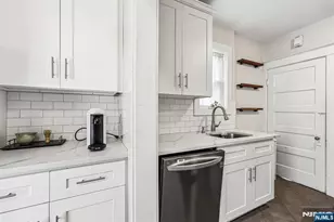 163 Poplar Ave, Hackensack, NJ 07601 - Photo 21