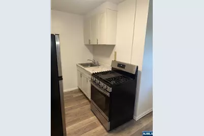 401 Park #3 F, Fort Lee, NJ 07024 - Photo 11