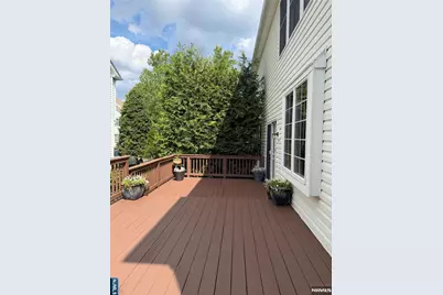 81 Lafayette Circle, Totowa, NJ 07512 - Photo 35
