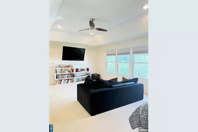 81 Lafayette Circle, Totowa, NJ 07512 - Photo 23