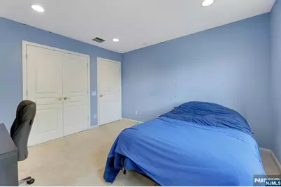 81 Lafayette Circle, Totowa, NJ 07512 - Photo 25
