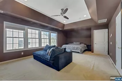 81 Lafayette Circle, Totowa, NJ 07512 - Photo 31