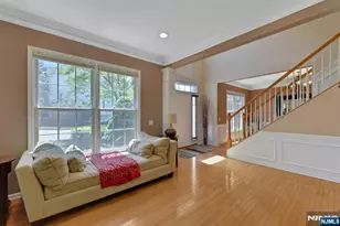 81 Lafayette Cir, Totowa, NJ 07512 - Photo 9