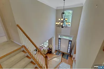 81 Lafayette Circle, Totowa, NJ 07512 - Photo 23