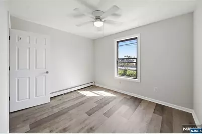 35 Columbia Avenue, Passaic, NJ 07055 - Photo 5