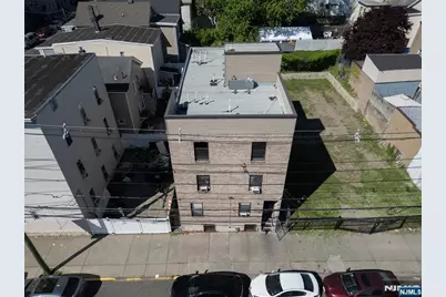 35 Columbia Avenue, Passaic, NJ 07055 - Photo 3