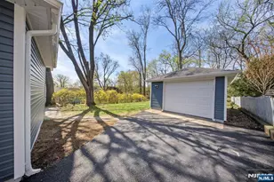 59 Erie Ave, Midland Park, NJ 07432 - Photo 25
