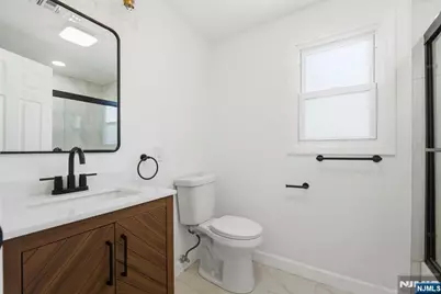 59 Erie Avenue, Midland Park, NJ 07432 - Photo 17