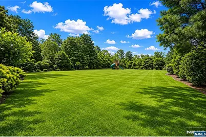16 Audrey Urban Court, Alpine, NJ 07620 - Photo 7