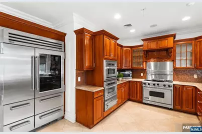 16 Audrey Urban Court, Alpine, NJ 07620 - Photo 21
