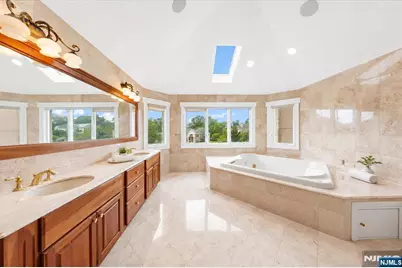 16 Audrey Urban Court, Alpine, NJ 07620 - Photo 29