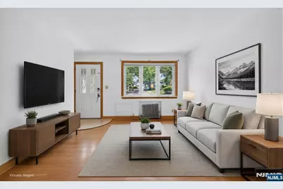 28 Livingston Place, Teaneck Township, NJ 07666 - Photo 3