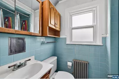 28 Livingston Place, Teaneck Township, NJ 07666 - Photo 11