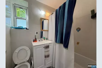 2345 Linwood Avenue 5G #5G, Fort Lee, NJ 07024 - Photo 3