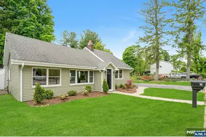 38 Lakeview Avenue, Ringwood, NJ 07456 - Photo 1