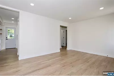 20 Dojean Court, Bergenfield, NJ 07621 - Photo 7