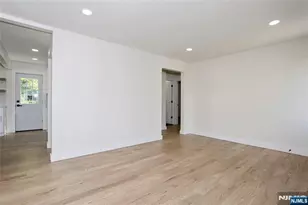 20 Dojean Ct, Bergenfield, NJ 07621 - Photo 7