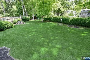 20 Dojean Ct, Bergenfield, NJ 07621 - Photo 49