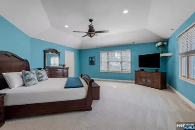 254 Hoppers Lane, Paramus, NJ 07652 - Photo 21