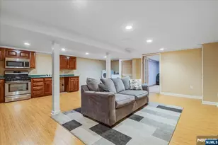 254 Hoppers Ln, Paramus, NJ 07652 - Photo 27